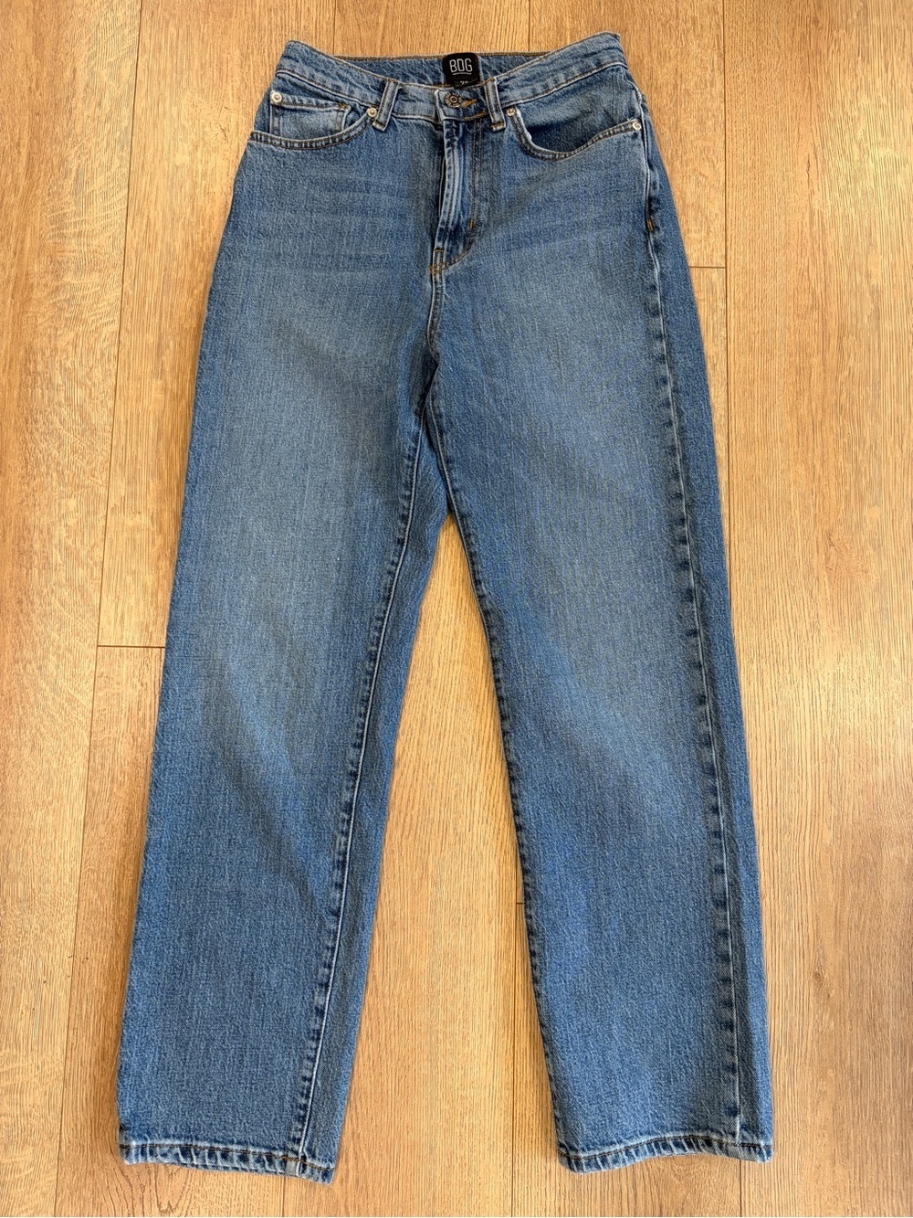 BDG Urban Outfitters High Rise Straight Leg Mom Jeans Size 28